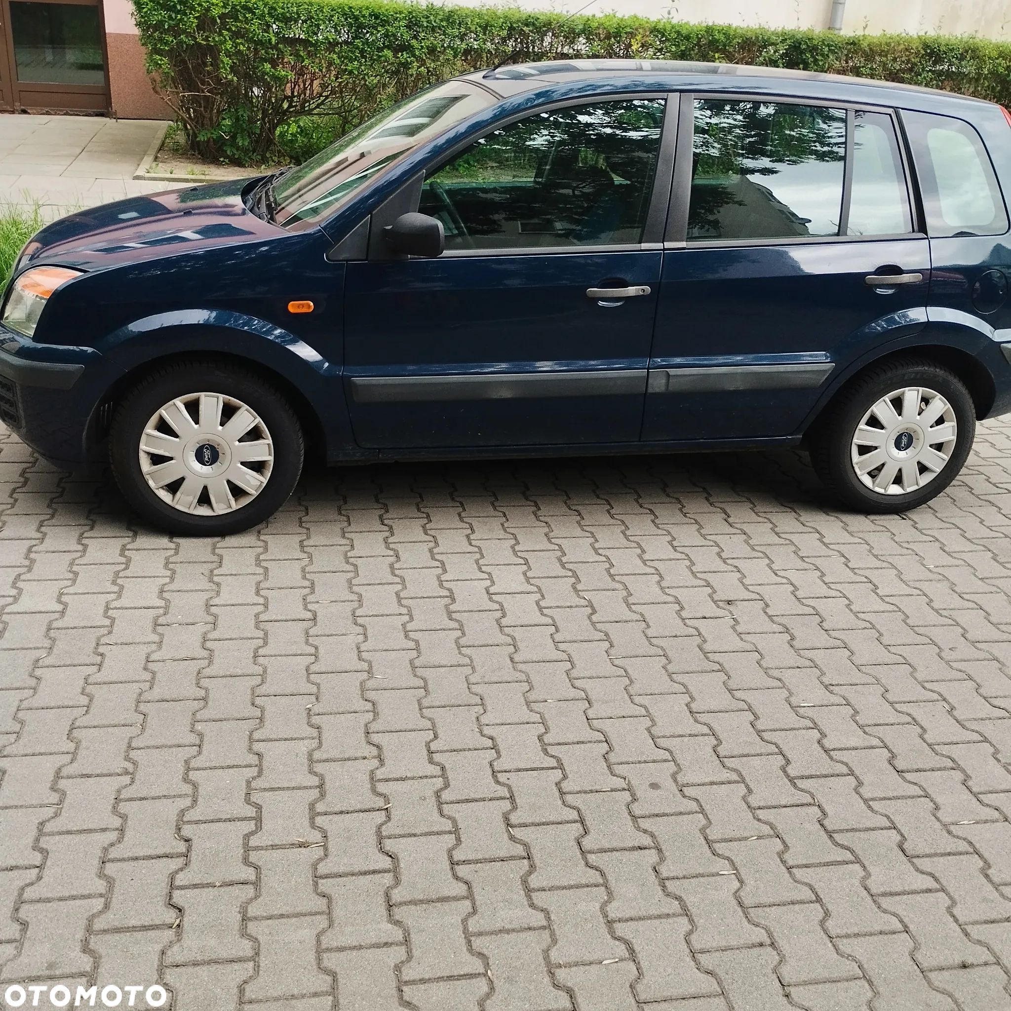 Ford Fusion - 1