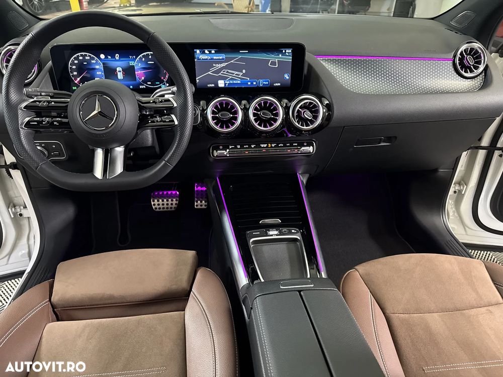 Mercedes-Benz GLA - 11