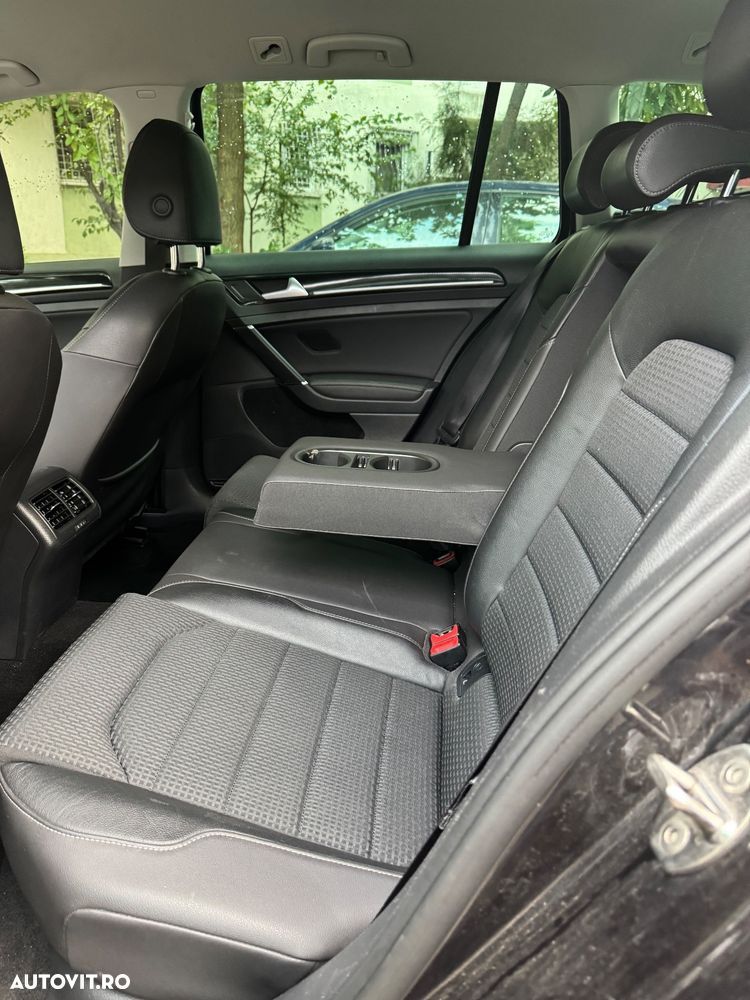 Volkswagen Golf 2.0 BlueTDI DSG Highline - 10
