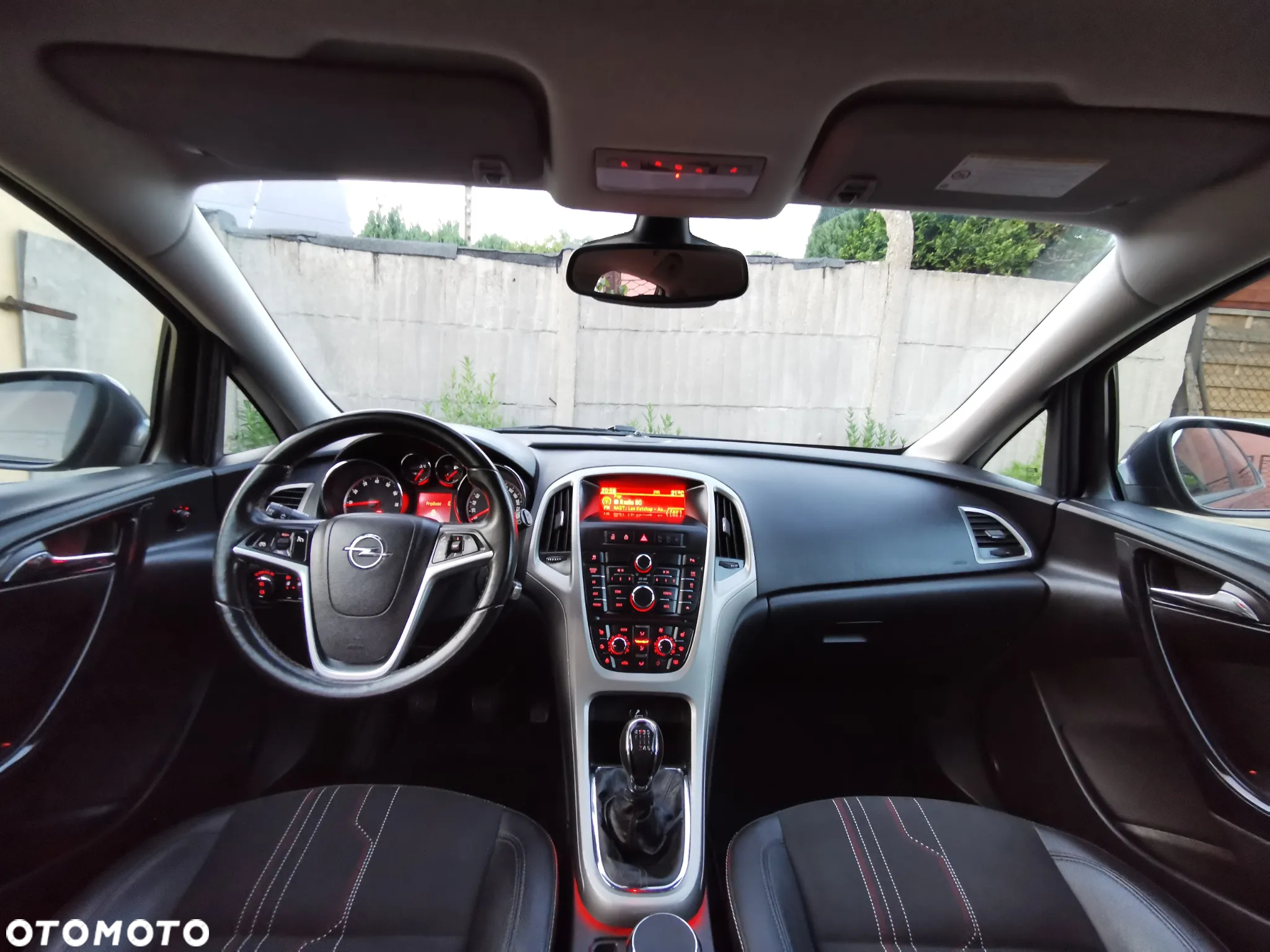 Opel Astra 1.4 Turbo 150 Jahre - 26