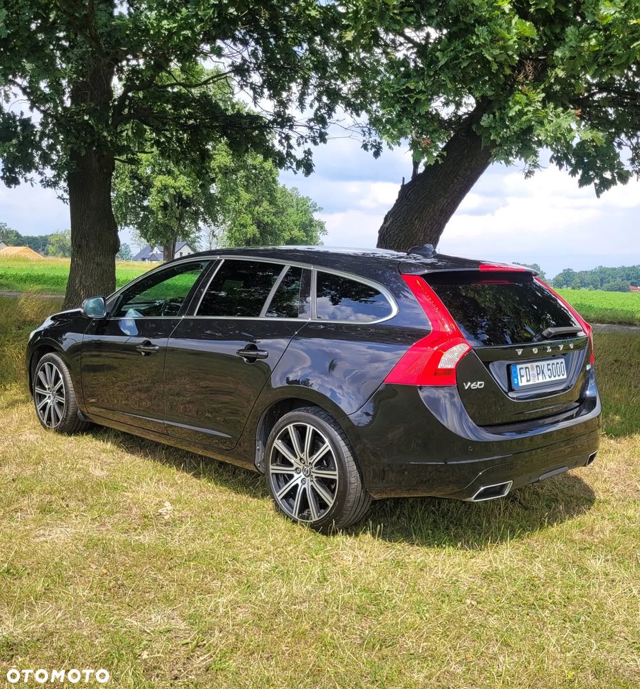 Volvo V60 D4 Geartronic Summum - 28