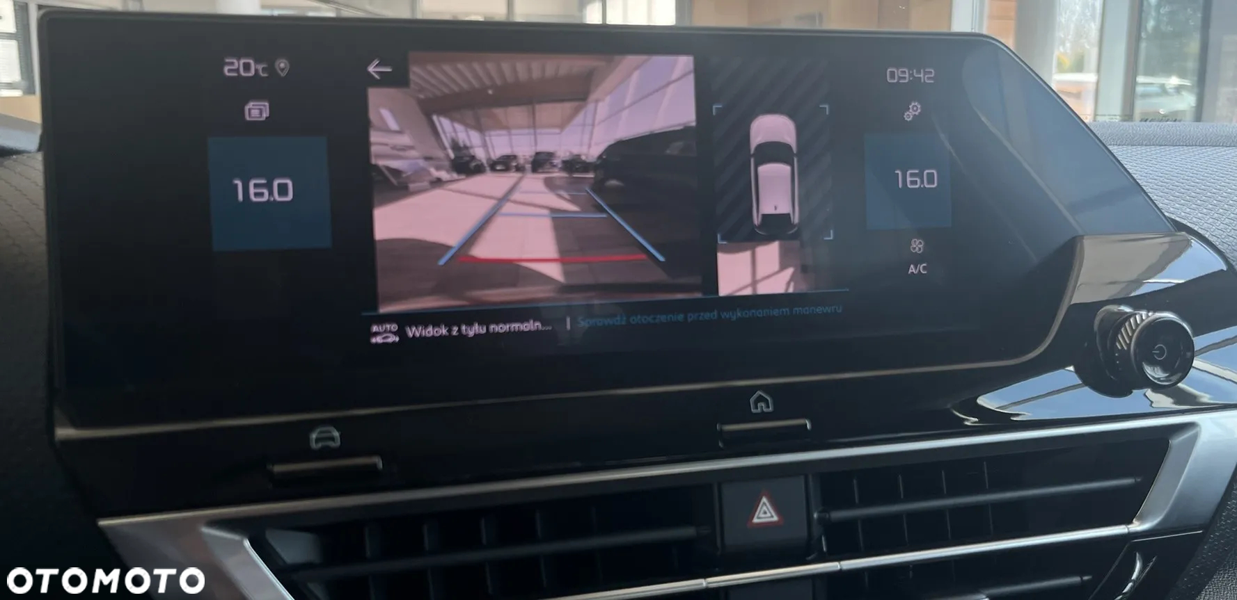 Citroën C4 PureTech 130 Stop&Start SHINE - 27