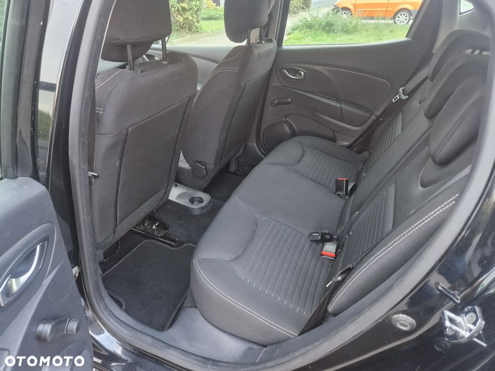 Renault Clio - 10