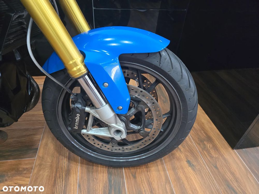 BMW R - 18