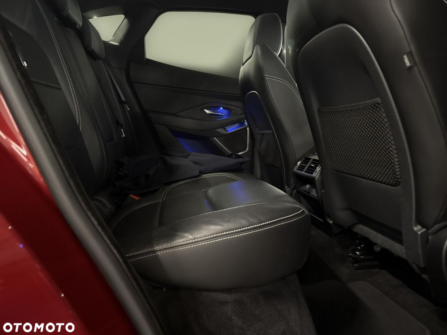 Jaguar E-Pace 2.0 i4P AWD R-Dynamic - 18