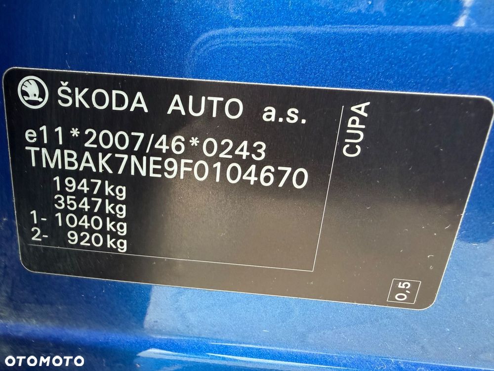 Skoda Octavia 2.0 TDI DSG RS - 34