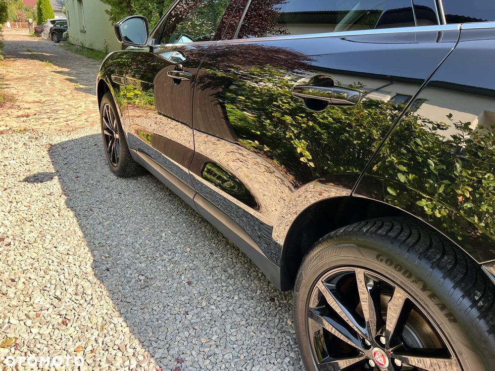 Jaguar F-Pace 2.0 i4D RWD Prestige - 8