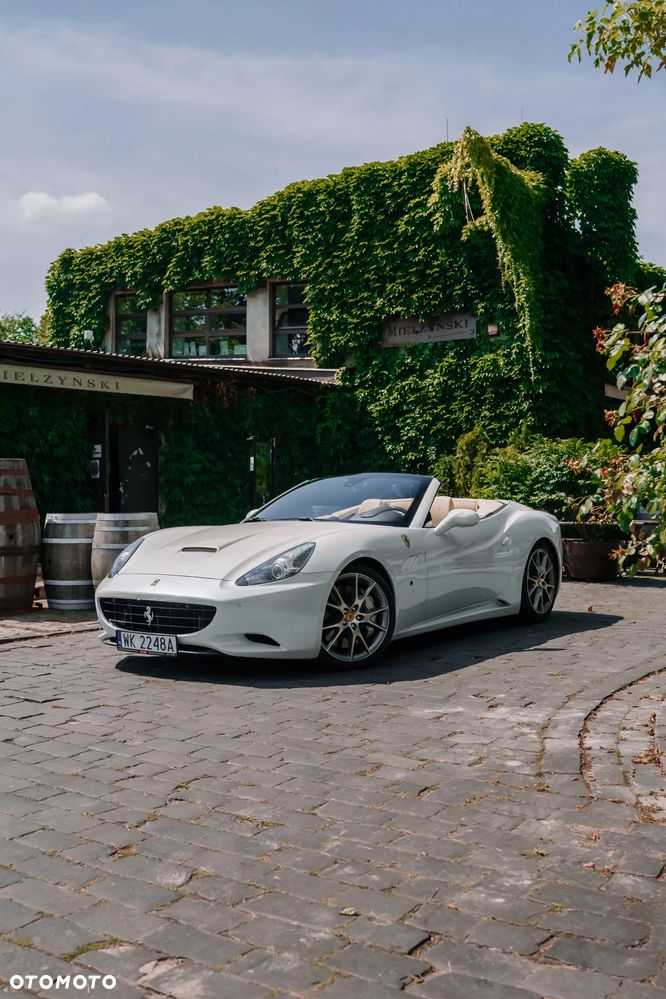 Ferrari California F1 DCT - 3
