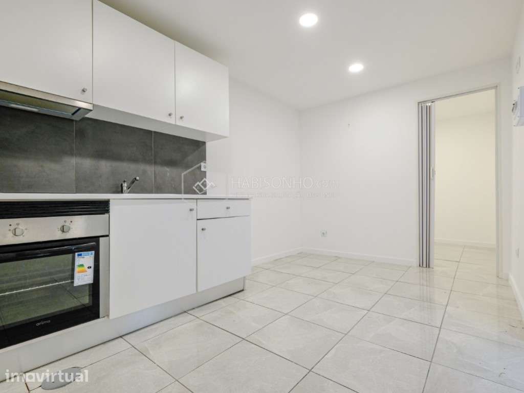 Moradia Geminada T9 | Rio Tinto | Gondomar - Grande imagem: 4/17