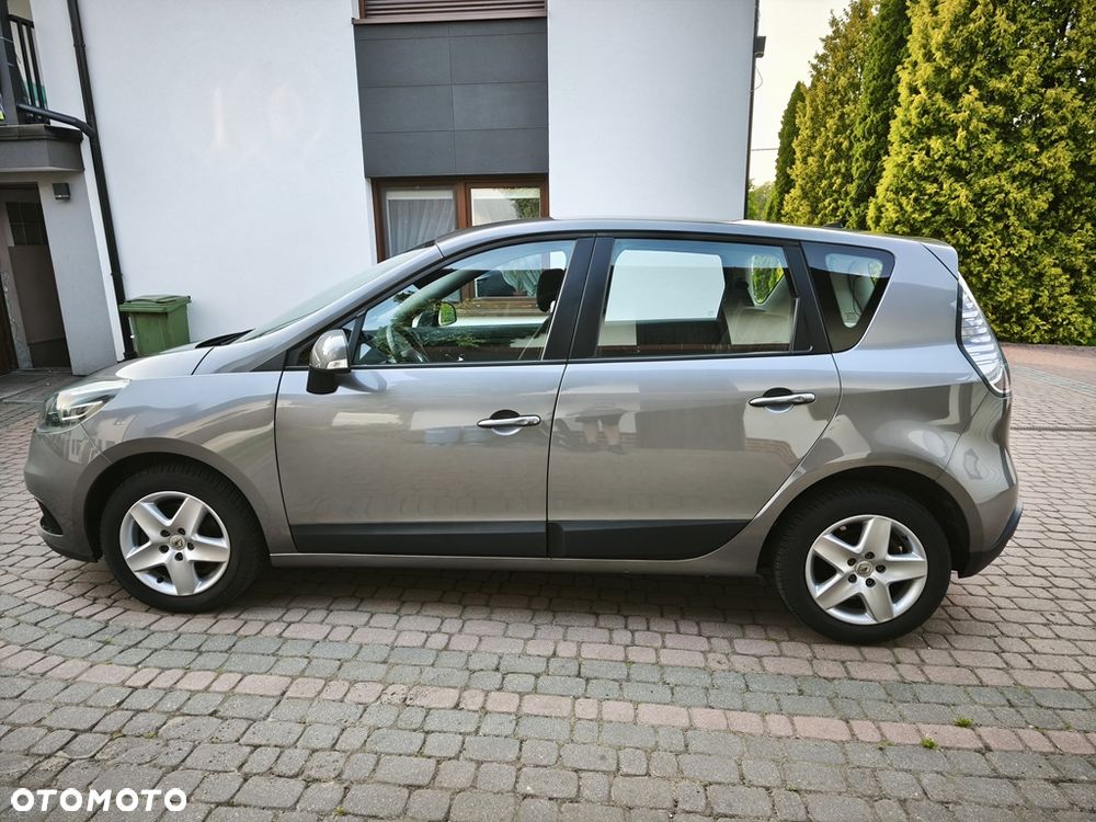 Renault Scenic 1.6 16V 110 TomTom Edition - 18