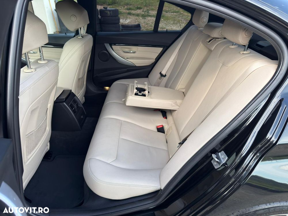 BMW Seria 3 320i Aut. M Sport - 19