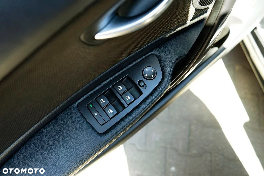 BMW Seria 1 - 16