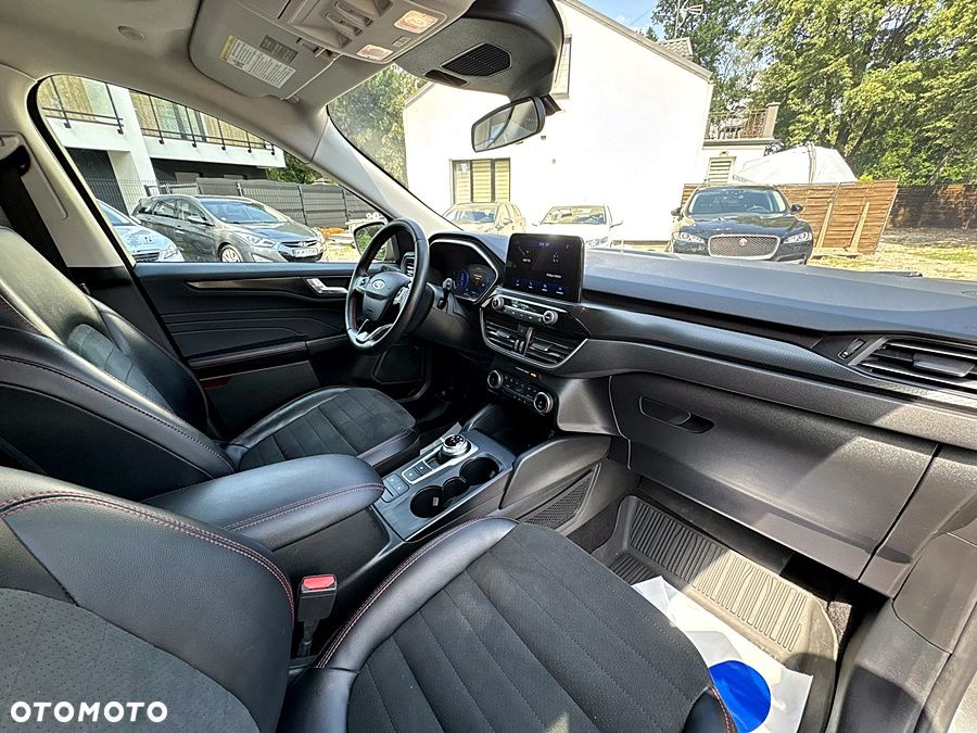 Ford Escape 2.0 EcoBoost AWD Titanium - 30