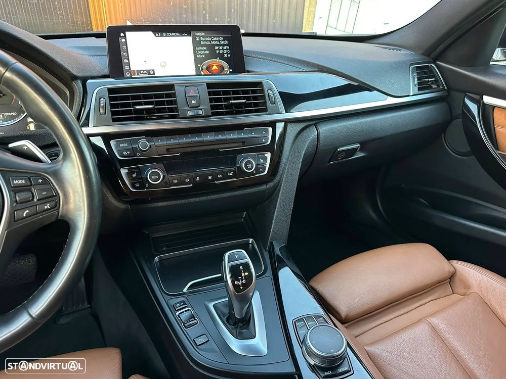 BMW 320 d EfficientDynamics Line Sport Auto - 12