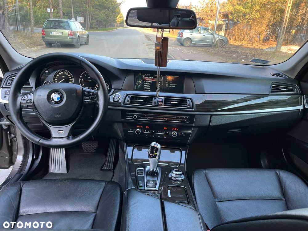 BMW Seria 5 ver-520d-xdrive-luxury-line - 7