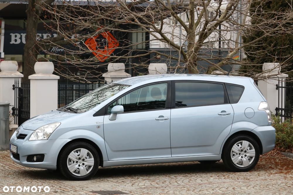 Toyota Corolla Verso - 30