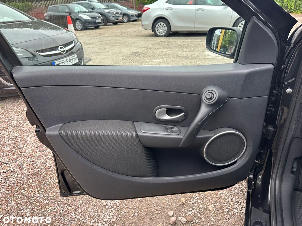 Renault Clio 1.2 16V Rip Curl - 11
