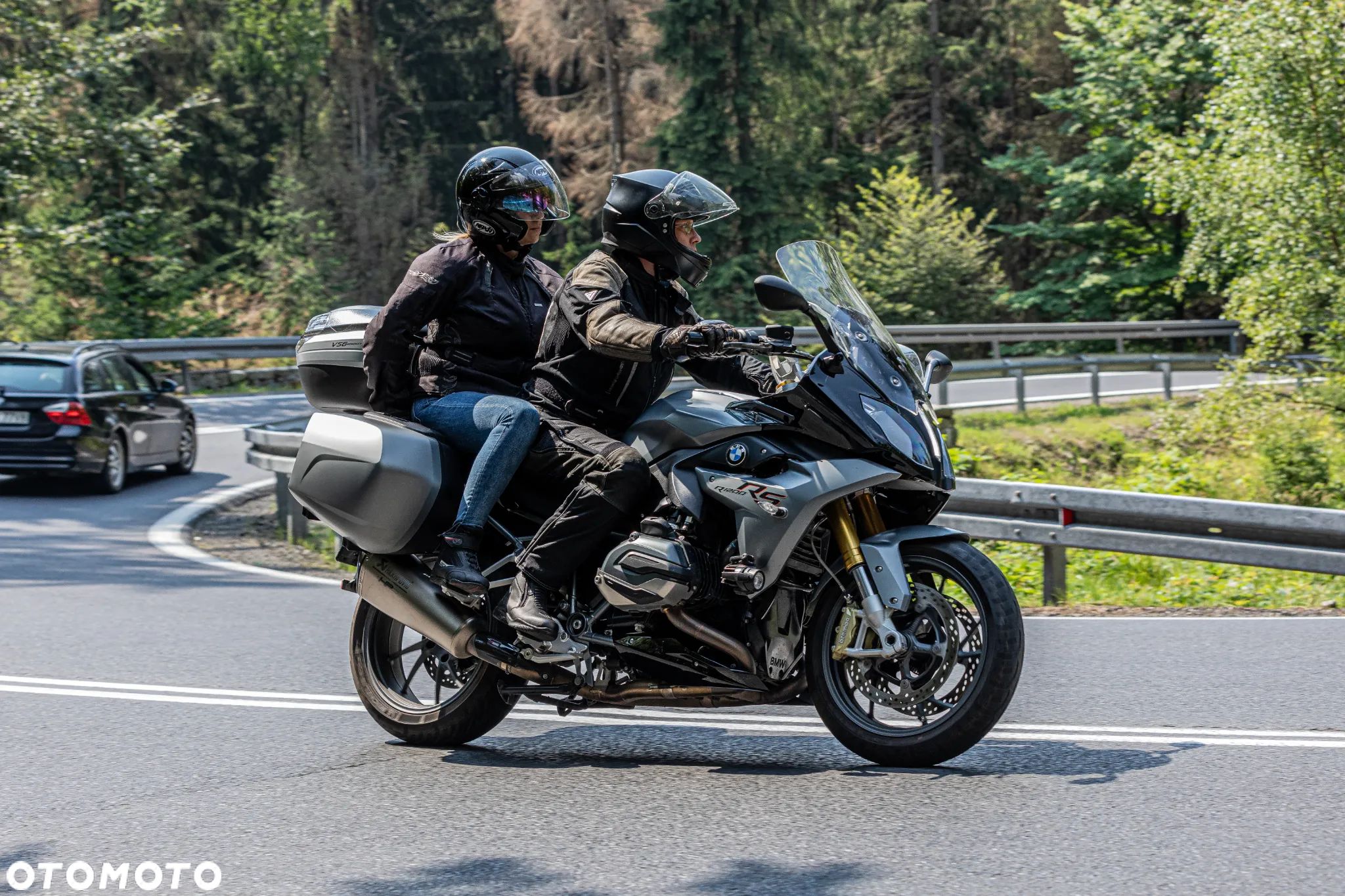 BMW R - 1
