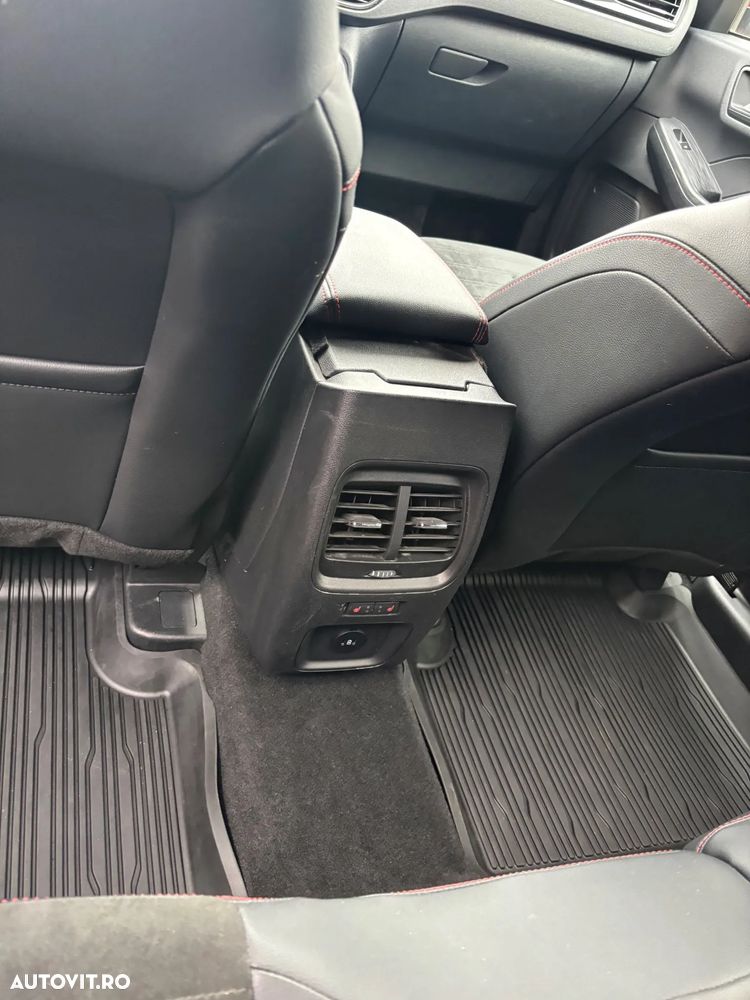 Ford Kuga 2.5 Duratec PHEV ST Line X - 9