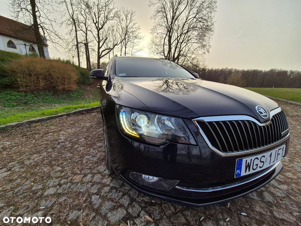 Skoda Superb 1.6 TDI GreenLine - 3