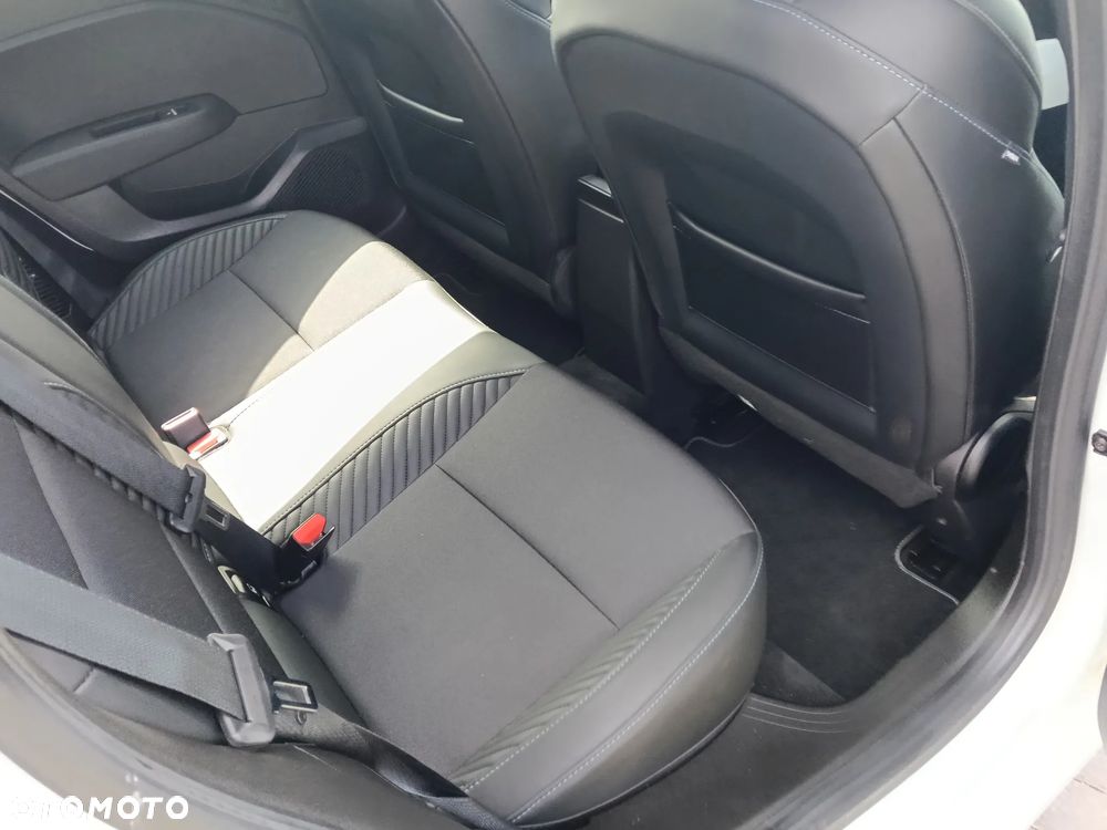 Renault Clio E-TECH 140 EXPERIENCE - 15
