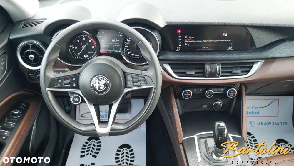 Alfa Romeo Stelvio - 8