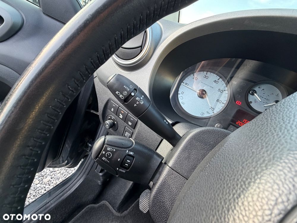 Citroën Berlingo 1.6 BlueHDi XTR S&S - 22
