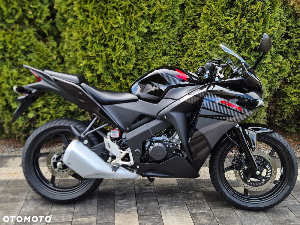 Honda CBR - 3