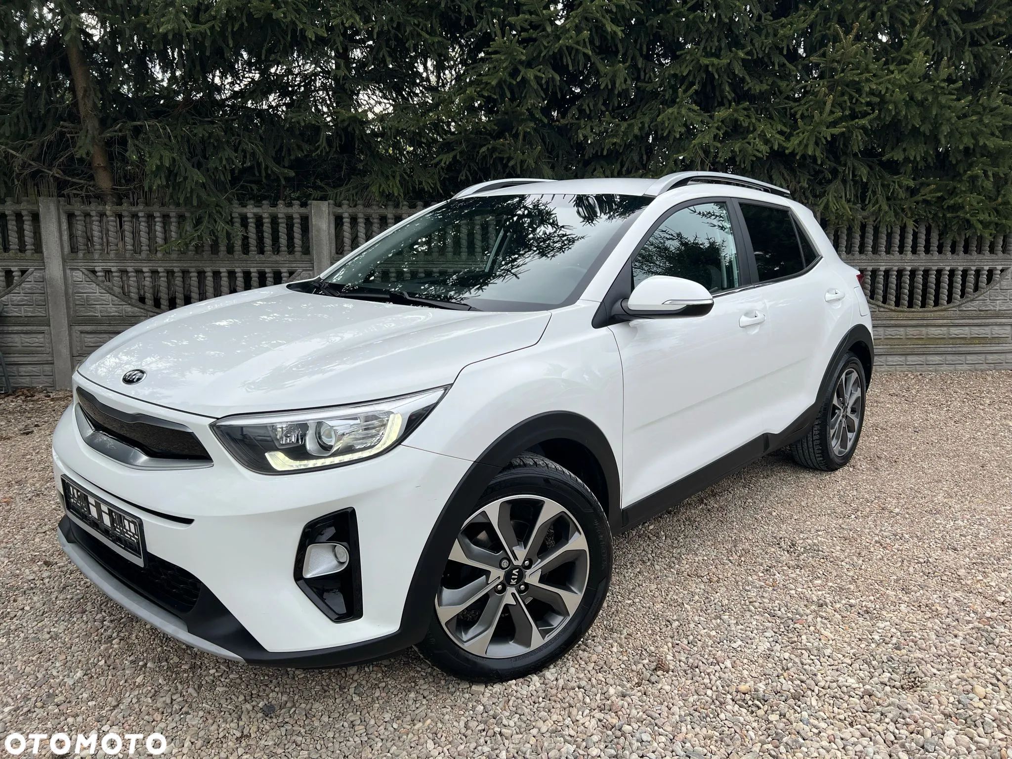 Kia Stonic 1.6 CRDi SCR L - 1