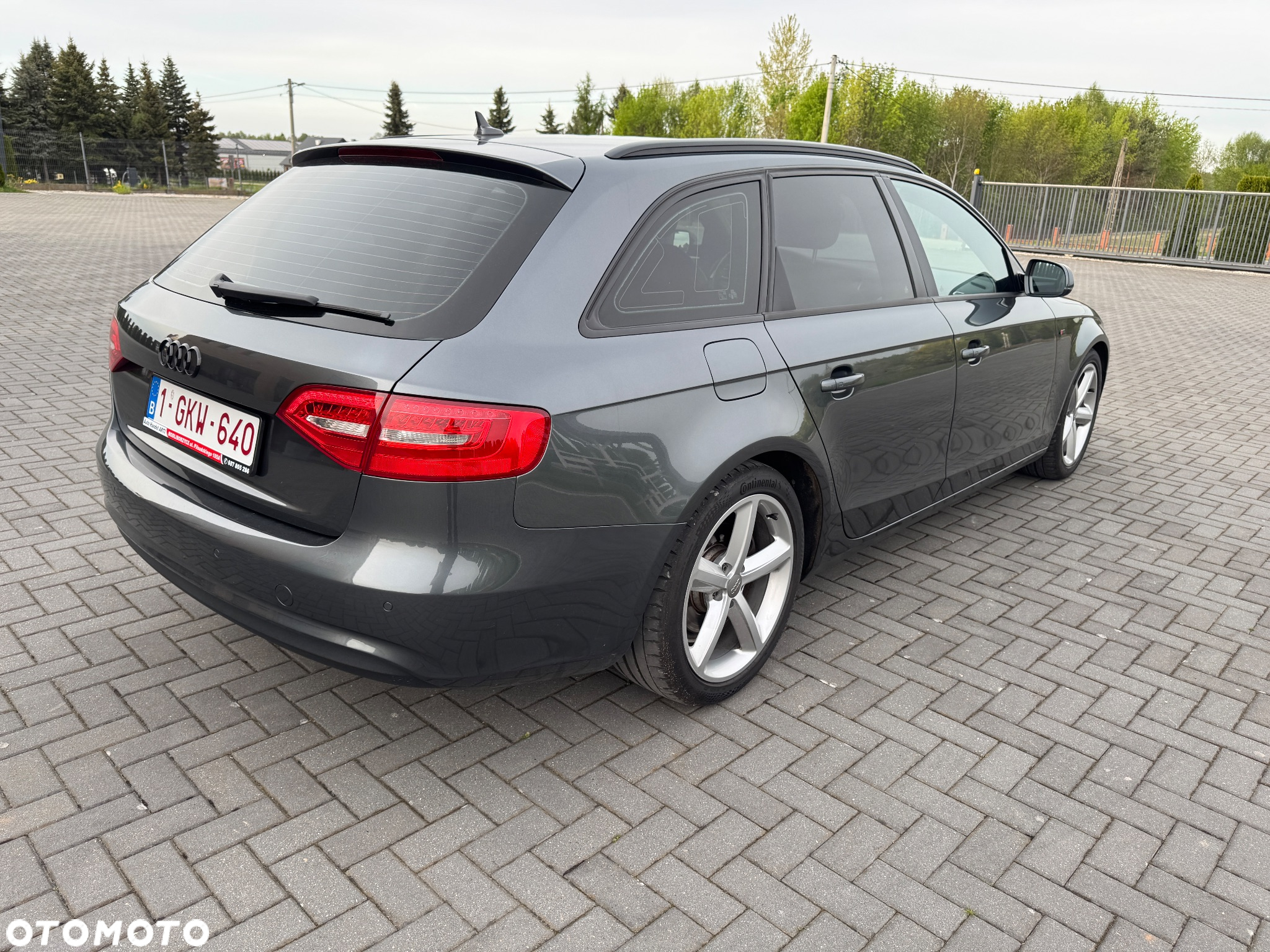 Audi A4 Avant 2.0 TDI DPF S line Sportpaket - 5