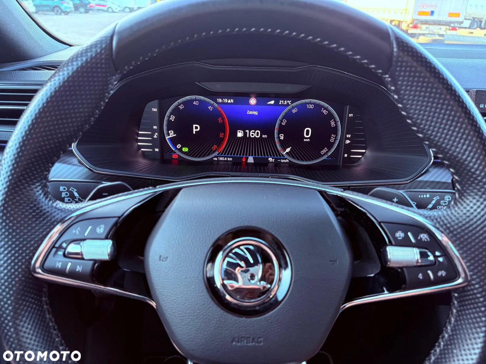 Skoda Superb 2.0 TDI DSG Sportline - 6