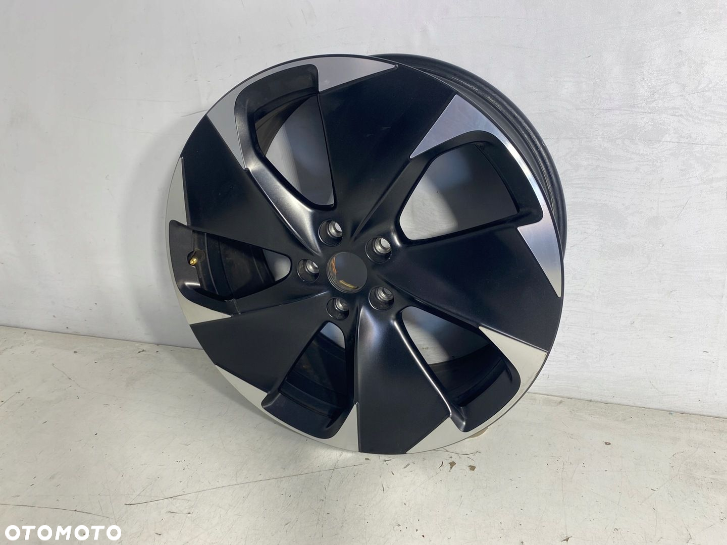 FELGA ALUMINIOWA 7,5X19 ET30 SEAT CUPRA BORN EU - 3