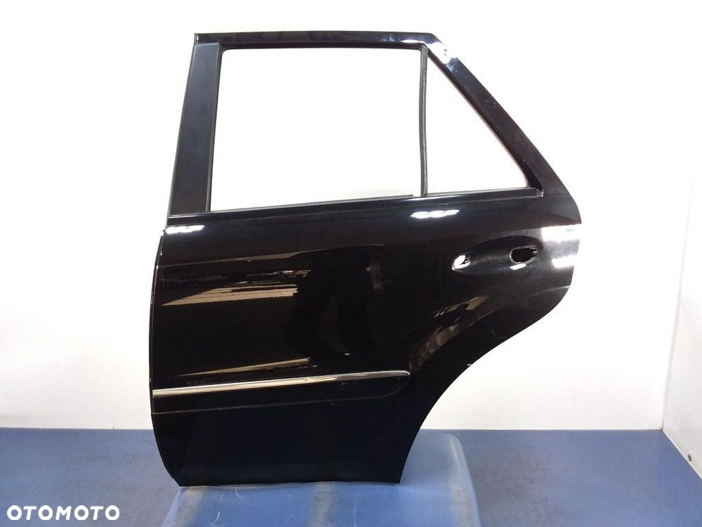 MERCEDES ML W164 DRZWI TYŁ LEWE TYLNE 197 - 1