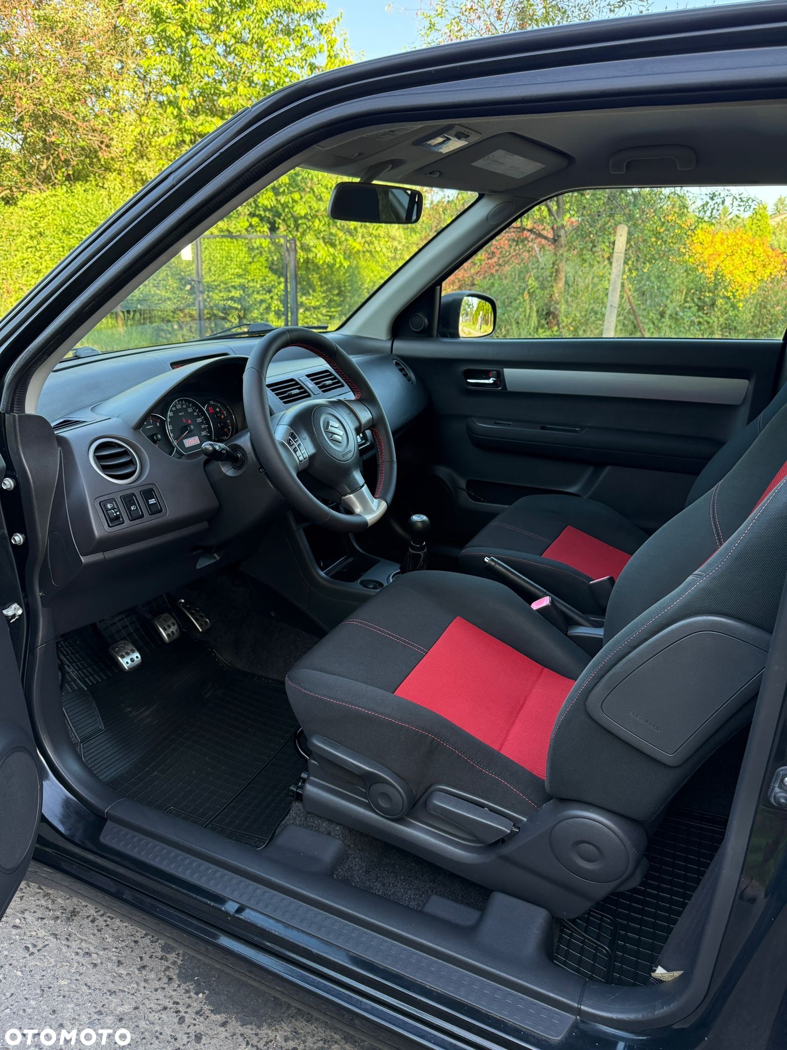 Suzuki Swift 1.6 Sport - 18