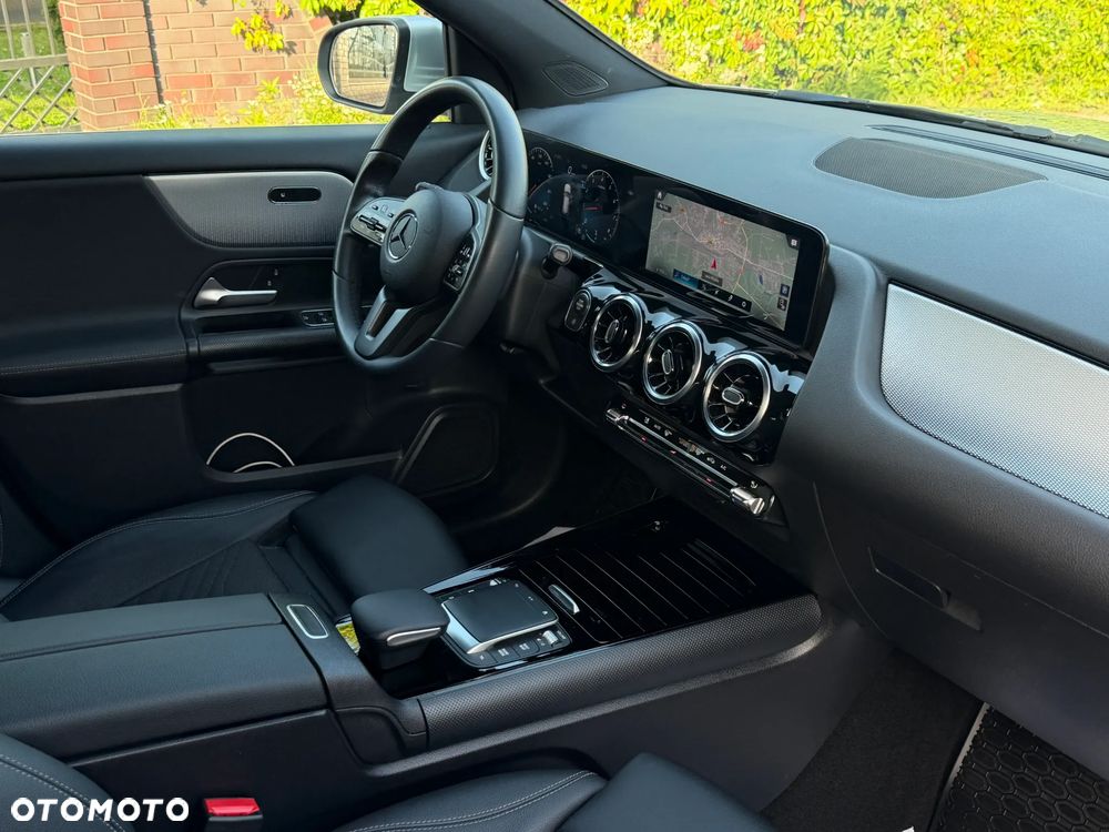 Mercedes-Benz GLA 200 Style - 13