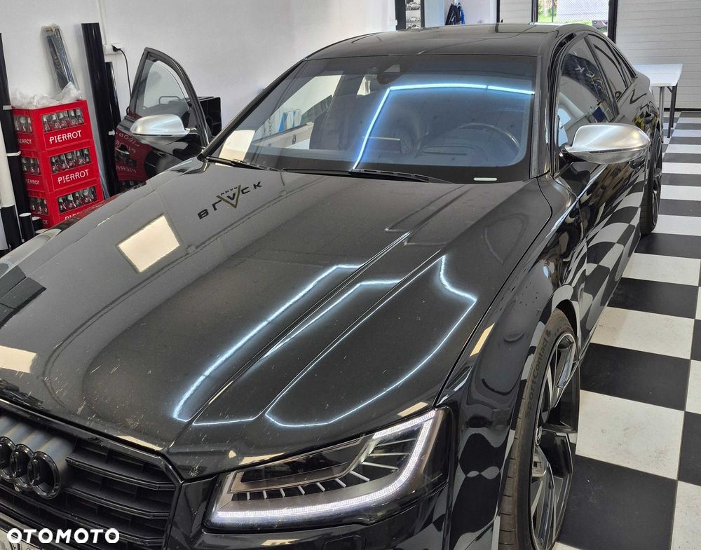 Audi S8 - 6
