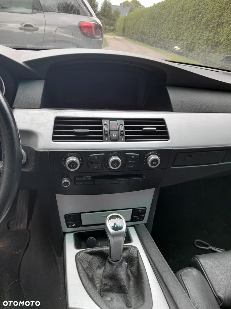 BMW Seria 5 520d Edition Exclusive - 2