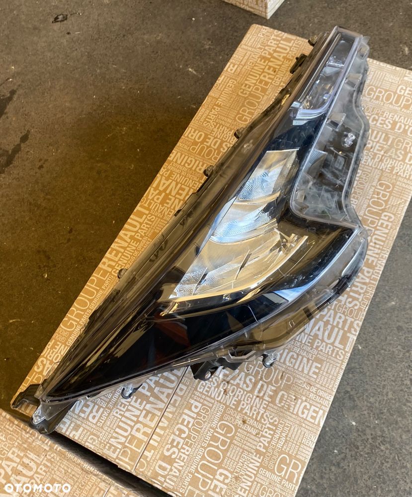 TOYOTA COROLLA E21 KOMBI HB hatchback FULL LED LAMPA PRZEDNIA PRAWA REFLEKTOR PRZEDNI PRAWY PRZÓD EUROPA 81110-02S60 LED LEDOWA E210 E 210 E 21 - 4