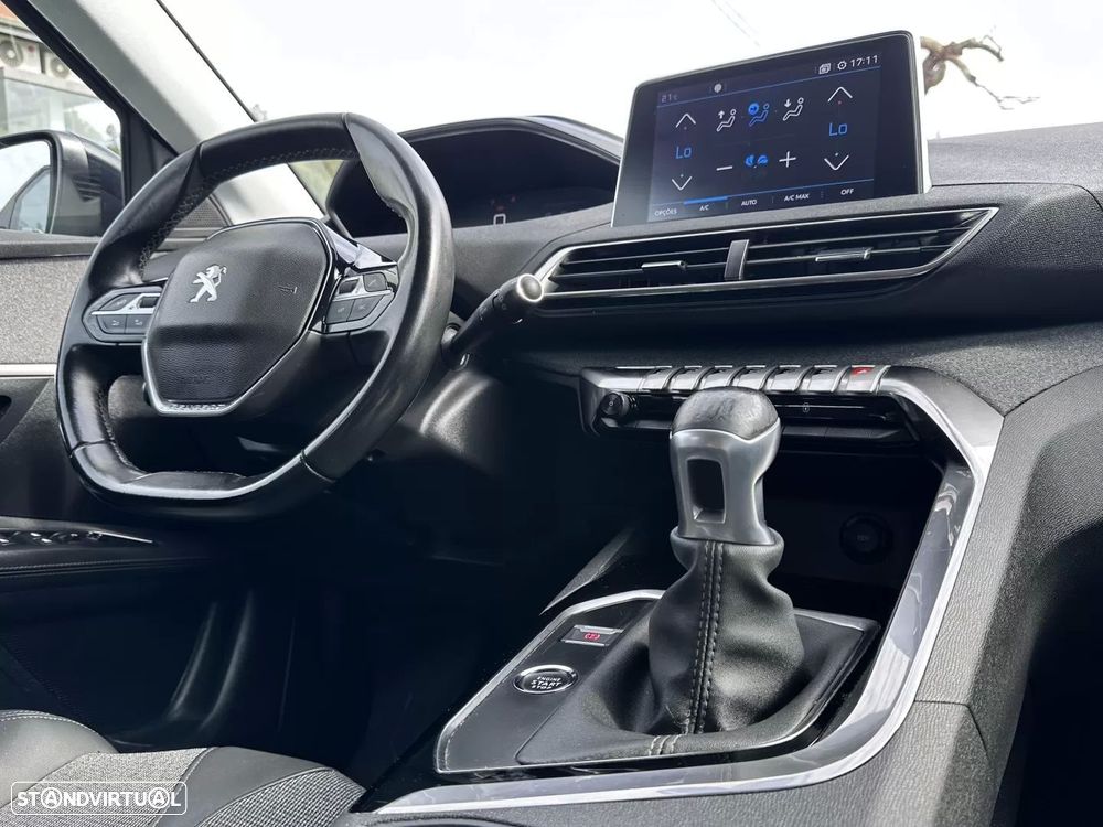 Peugeot 3008 1.2 PureTech Allure Pack - 31