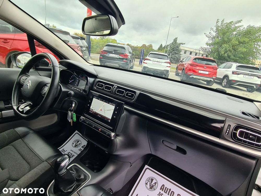 Citroën C3 1.2 PureTech Shine - 32
