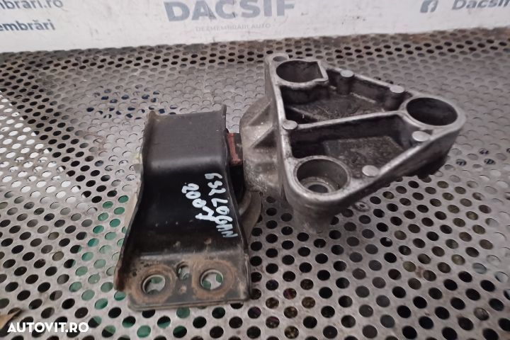 Suport motor Dacia Logan 1 (facelift)  [din 2007 pana  2012] seria Sedan 1.5 D MT (68 hp) - 1