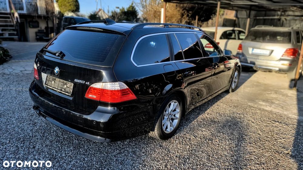 BMW Seria 5 520d - 12