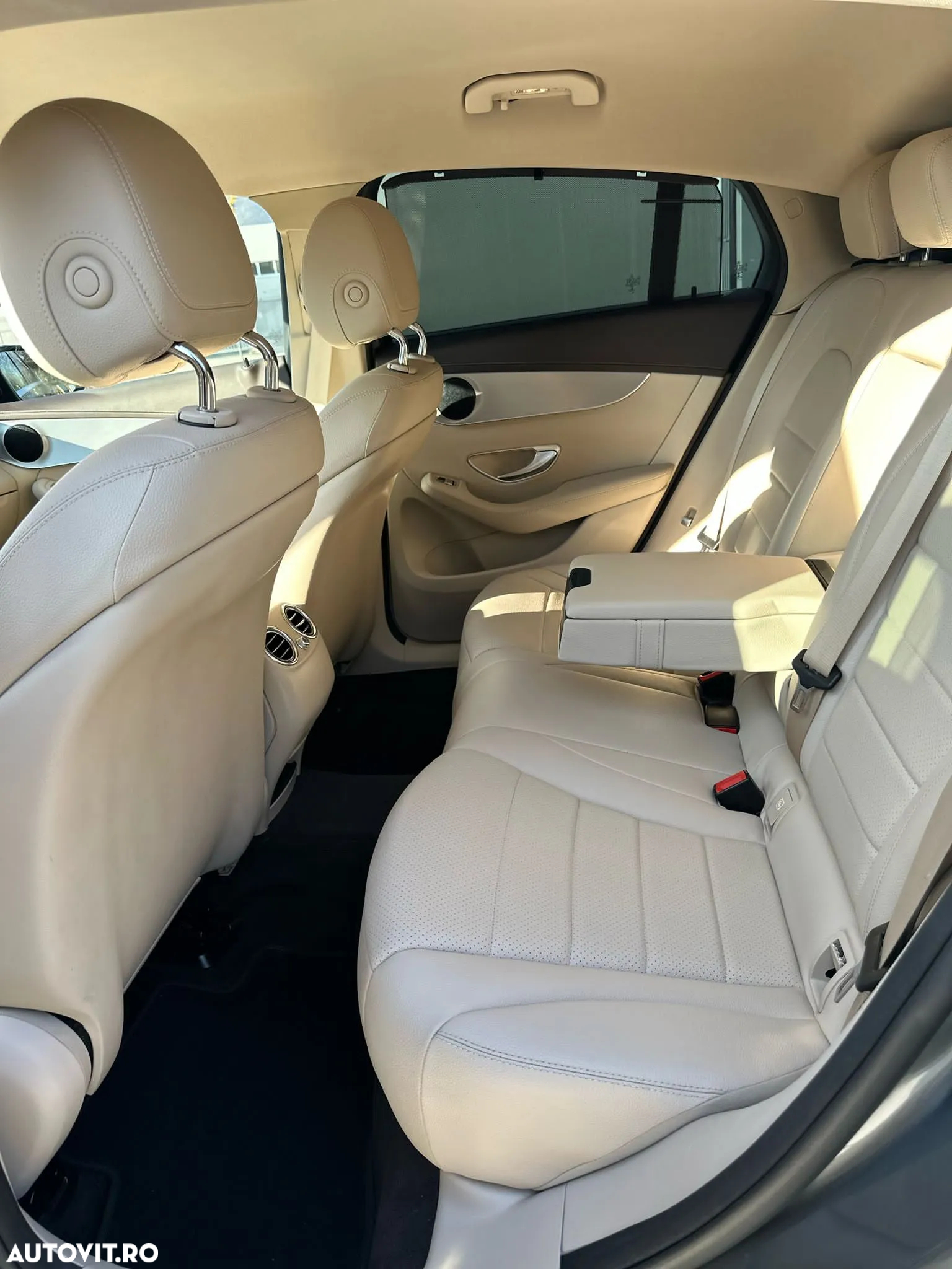 Mercedes-Benz GLC Coupe 250 d 4Matic 9G-TRONIC AMG Line - 12