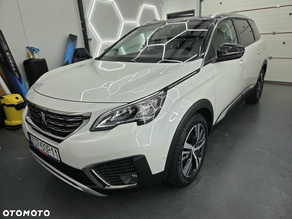 Peugeot 5008 2017 photo 3