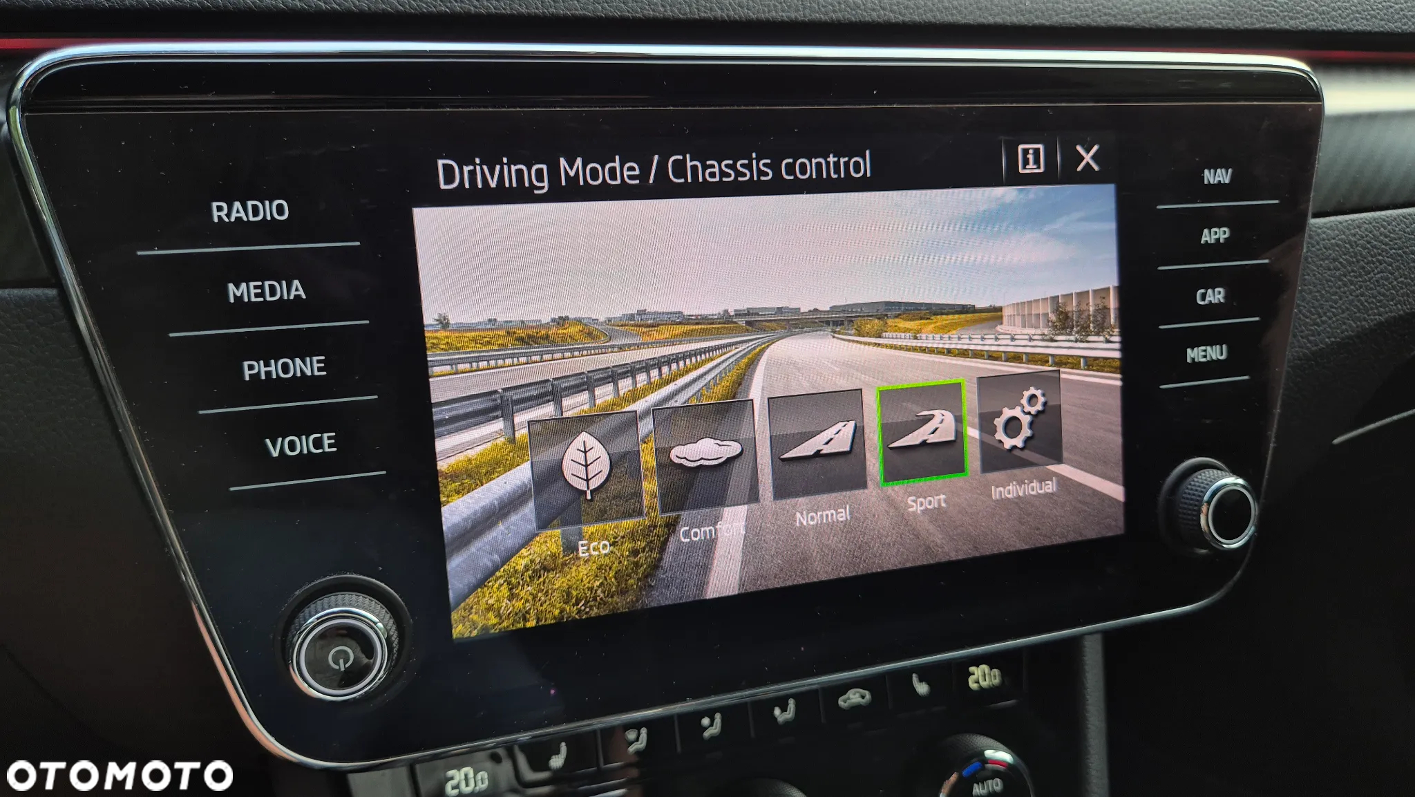 Skoda Superb 2.0 TSI 4x4 Sportline DSG - 23