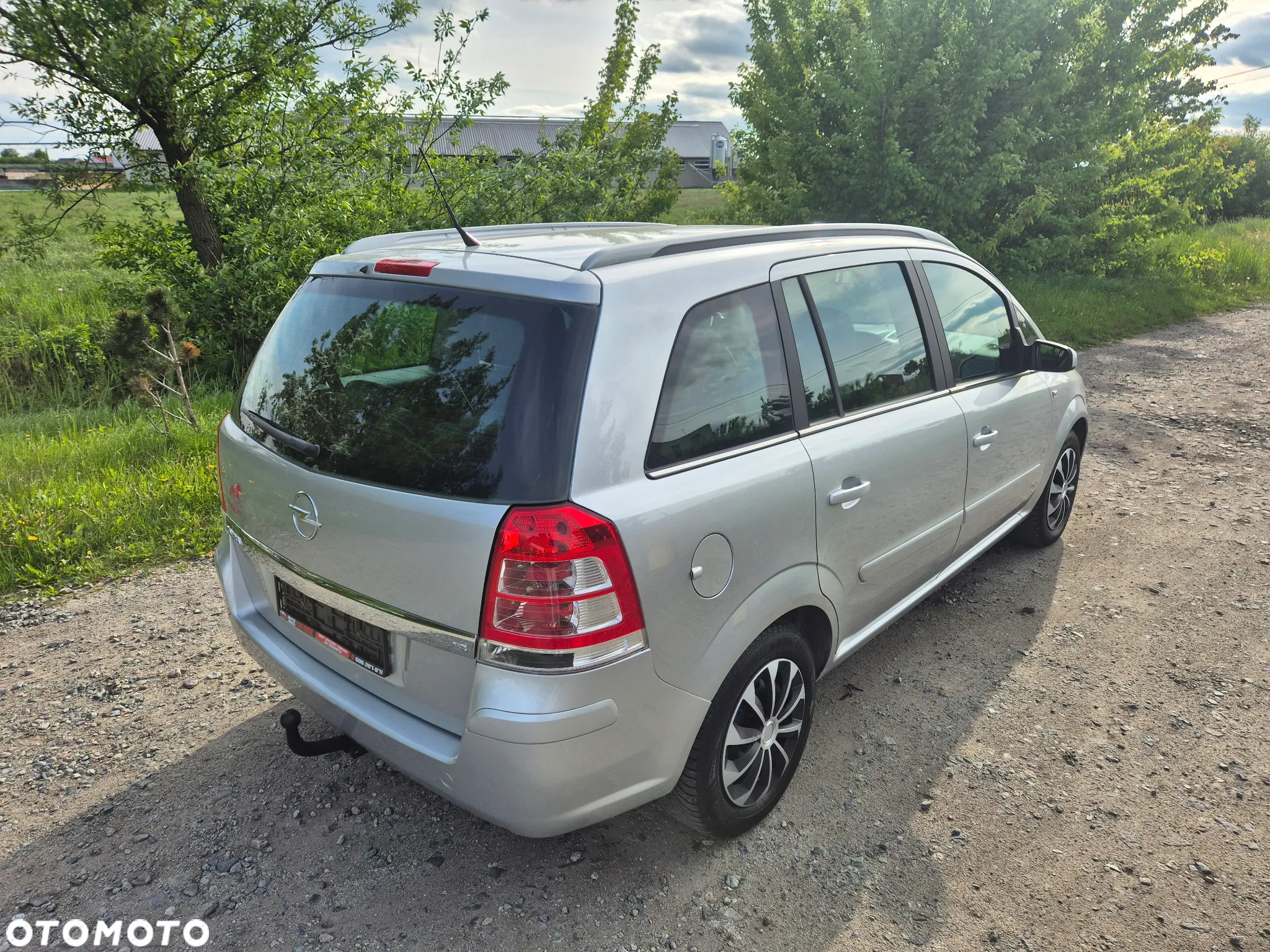 Opel Zafira 1.8 Design Edition - 13