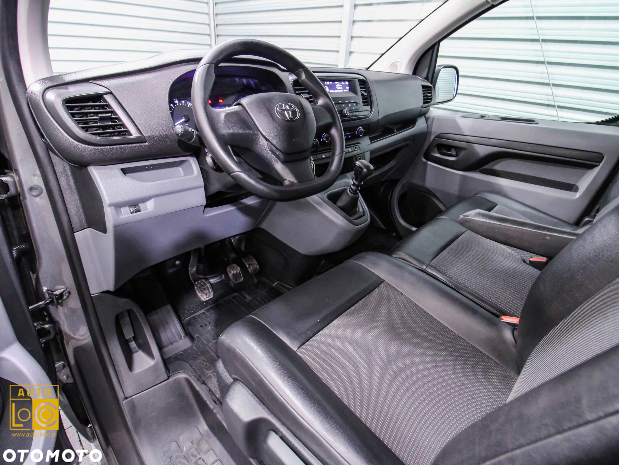 Toyota PROACE FURGON LONG L3 - 12