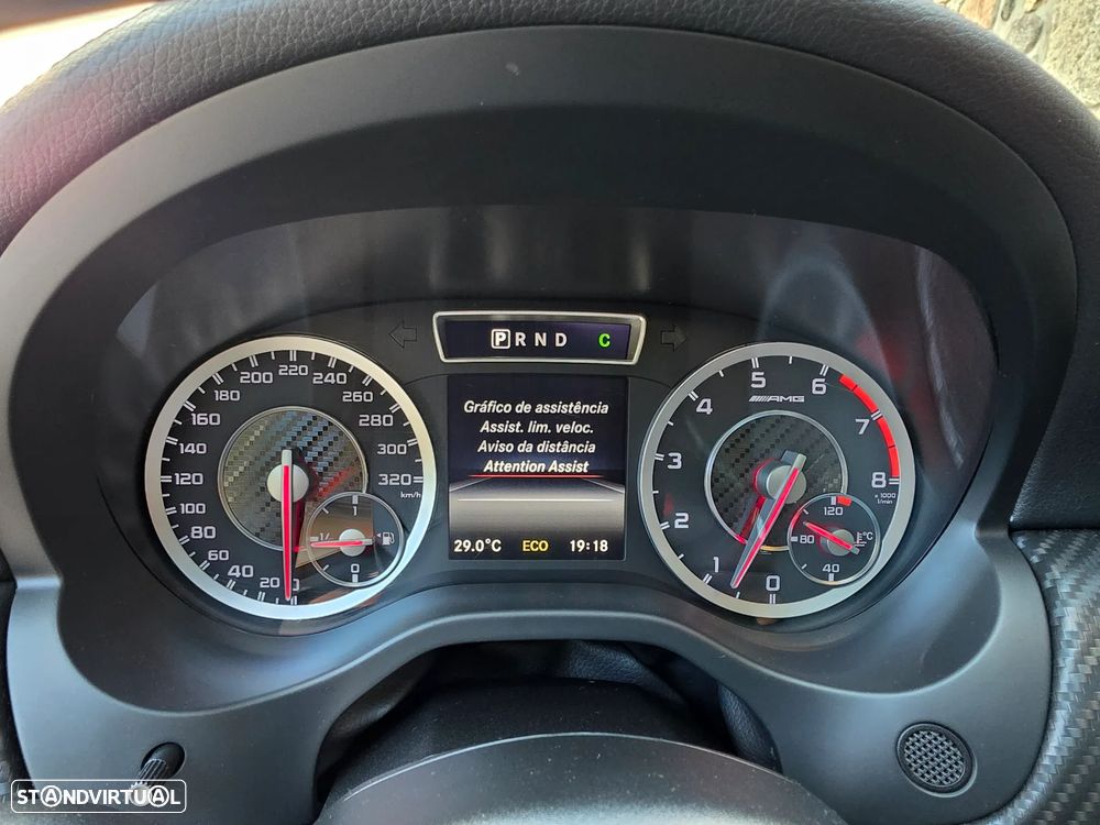 Mercedes-Benz A 45 AMG 4Matic Speedshift 7G-DCT - 19