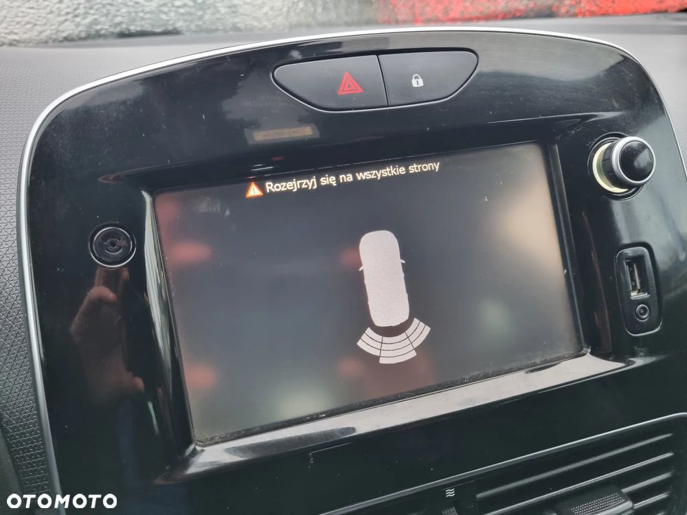 Renault Clio ENERGY TCe 120 EDC LIMITED 2018 - 19