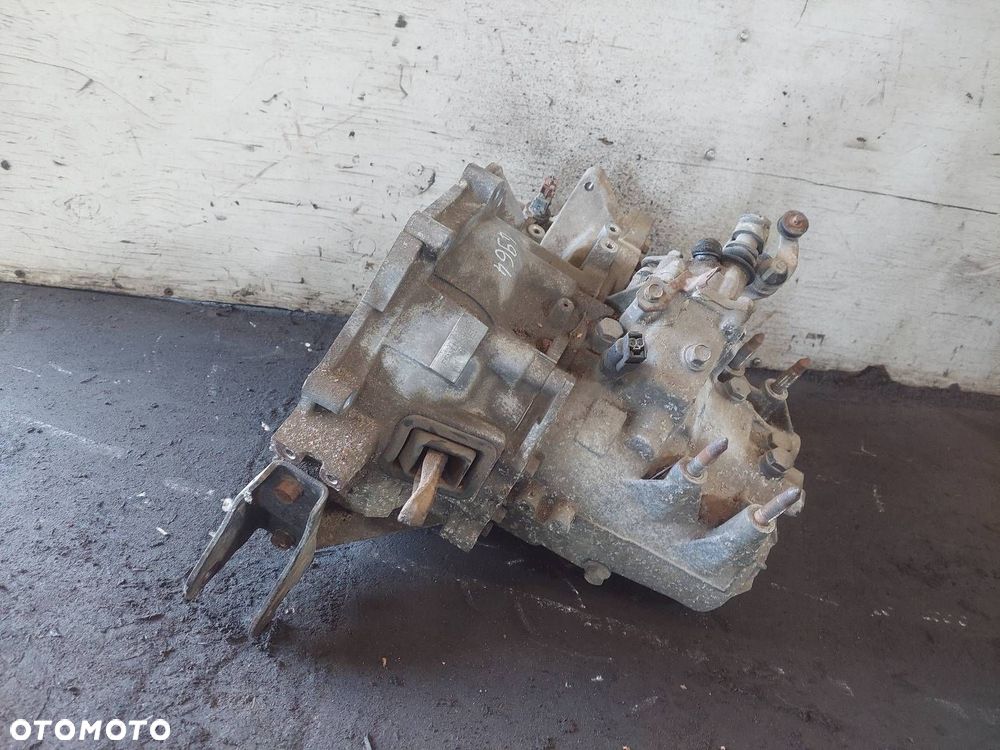 SKRZYNIA BIEGÓW MITSUBISHI LANCER VII 1.6 16V F5M4 - 4